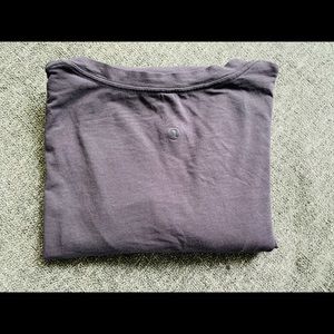 Lululemon T-shirt